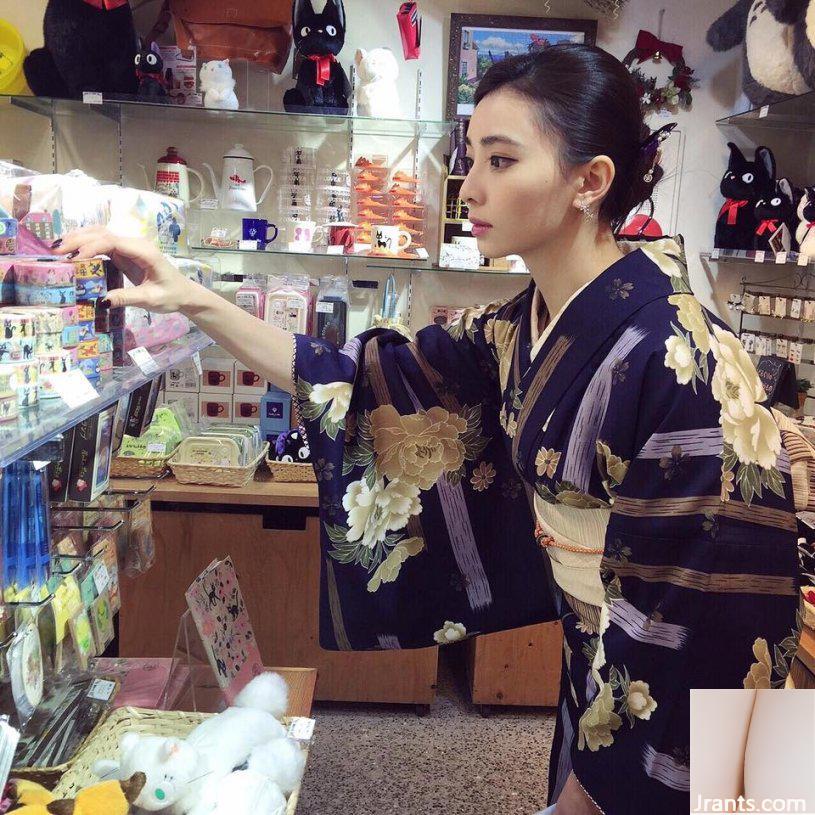 Tiên nữ đã giáng trần ~ Viên Viên đẹp đến vỡ trời ~ (50P - Ảnh 21