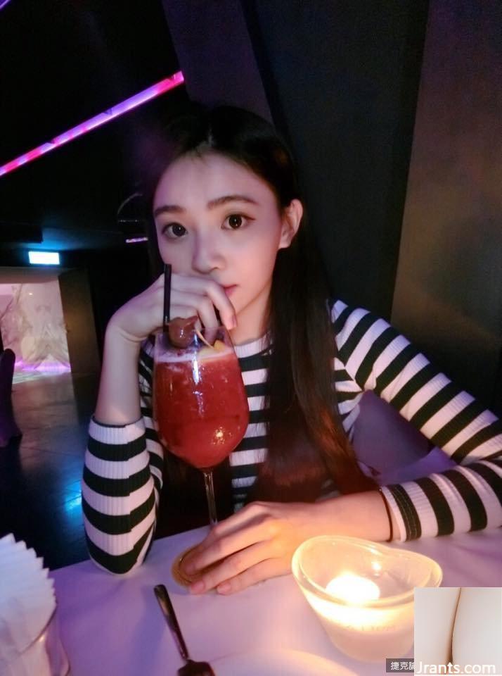 Tiên nữ đã giáng trần ~ Viên Viên đẹp đến vỡ trời ~ (50P - Ảnh 36