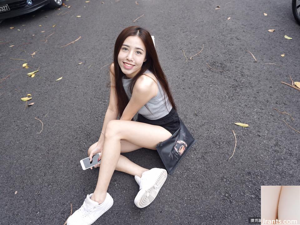 Cô gái xinh đẹp tươi tắn của Malaysia ~ Huang Wei Ni ~ những bức ảnh cuộc sống trong sáng với làn da trắng và đôi chân đẹp thật ngọt ngào (32P) - Ảnh 16