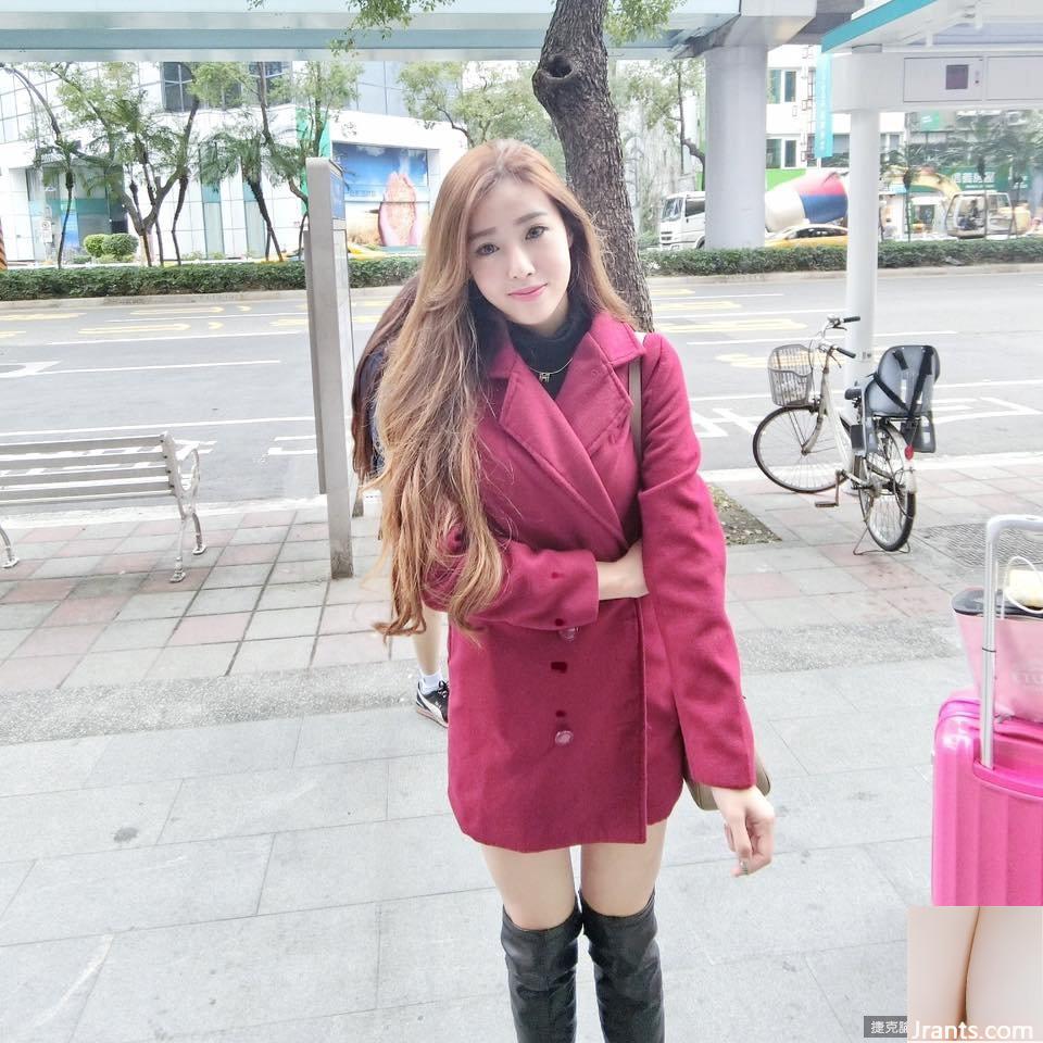 Cô gái xinh đẹp tươi tắn của Malaysia ~ Huang Wei Ni ~ những bức ảnh cuộc sống trong sáng với làn da trắng và đôi chân đẹp thật ngọt ngào (32P) - Ảnh 21