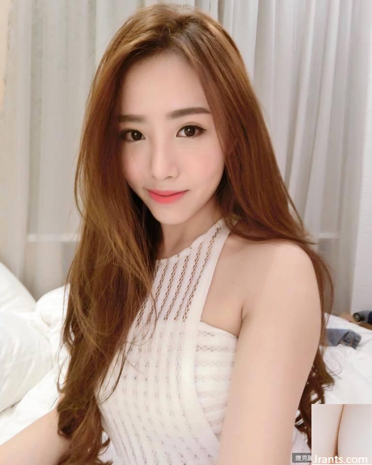Cô gái xinh đẹp tươi tắn của Malaysia ~ Huang Wei Ni ~ những bức ảnh cuộc sống trong sáng với làn da trắng và đôi chân đẹp thật ngọt ngào (32P) - Ảnh 30