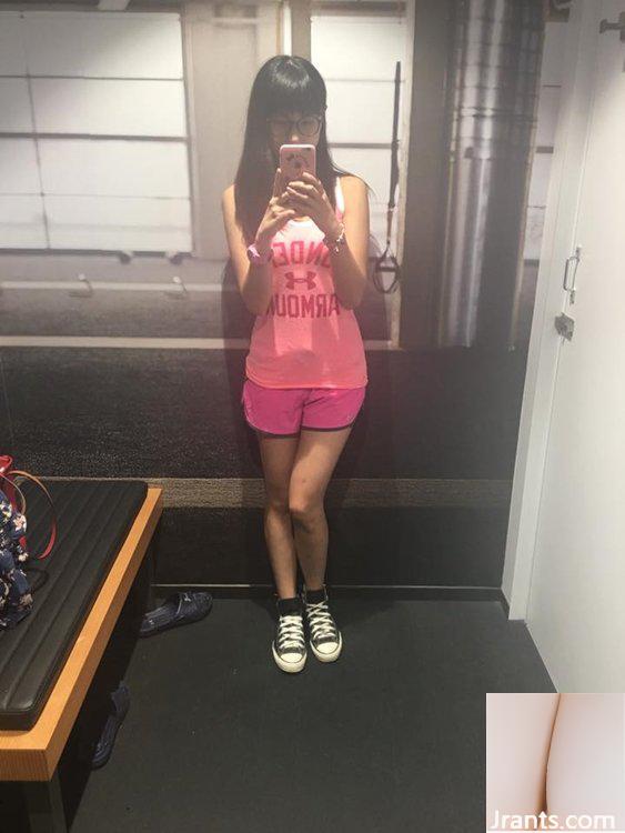 Nữ phát thanh viên trực tuyến gợi cảm Sarina Li Lin (21P) với lượng sữa nặng sánh ngang với “Súp bò Fuchen” - Ảnh 17