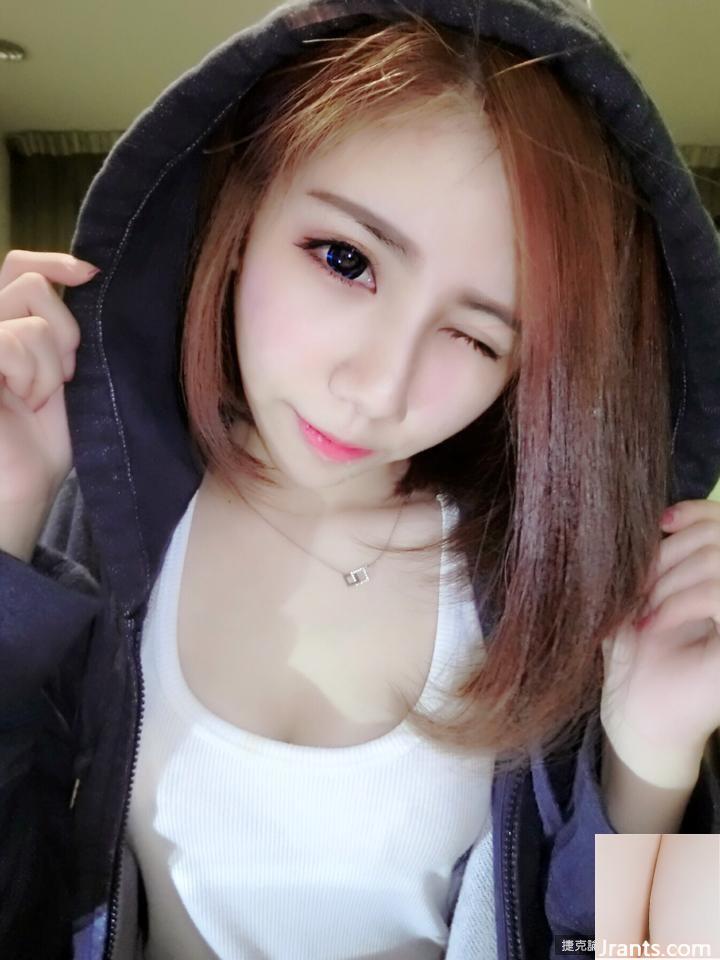 Cô gái gợi cảm với đôi mắt nặng trĩu Xiang Qing(50P) - Ảnh 34