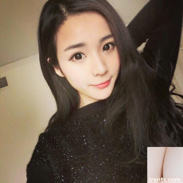 Hot girl Thâm Quyến với đôi mắt điện ~Verona Xie Zhewei ~ selfie với bộ ngực nhỏ và khe hở hơi lộ ra ngoài rất bắt mắt (35P) - Ảnh 26