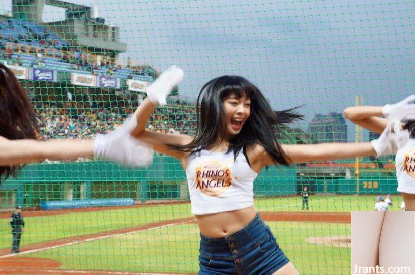 Hot girl hoạt náo viên Yida Rhino ~ Cali Kakaer ~ nóng bỏng lộ liễu và nhảy theo rãnh sâu, hơi dữ dằn và gợi cảm (28P) - Ảnh 12