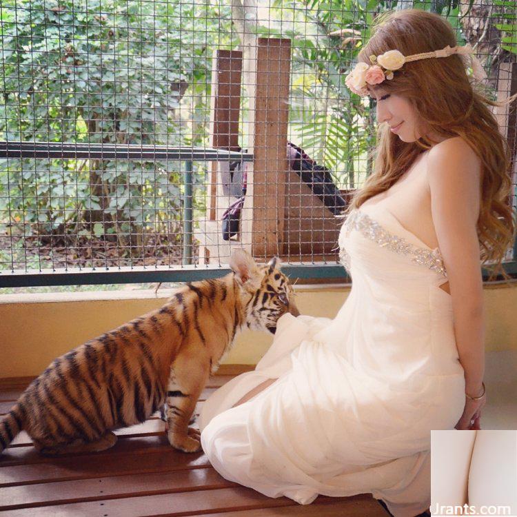 1 cô gái Quảng Đông 74 tuổi khoe vóc dáng nhờ “yoga trên không”, người mẫu nội y nổi tiếng Jiang Yuhong (21P) - Ảnh 9