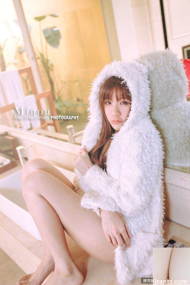 Madou nóng bỏng và quyến rũ ~ Kumi Xixi ~ quỳ trên ghế đeo dương vật nhỏ, cặp mông đầy đặn thật quyến rũ (32P) - Ảnh 7