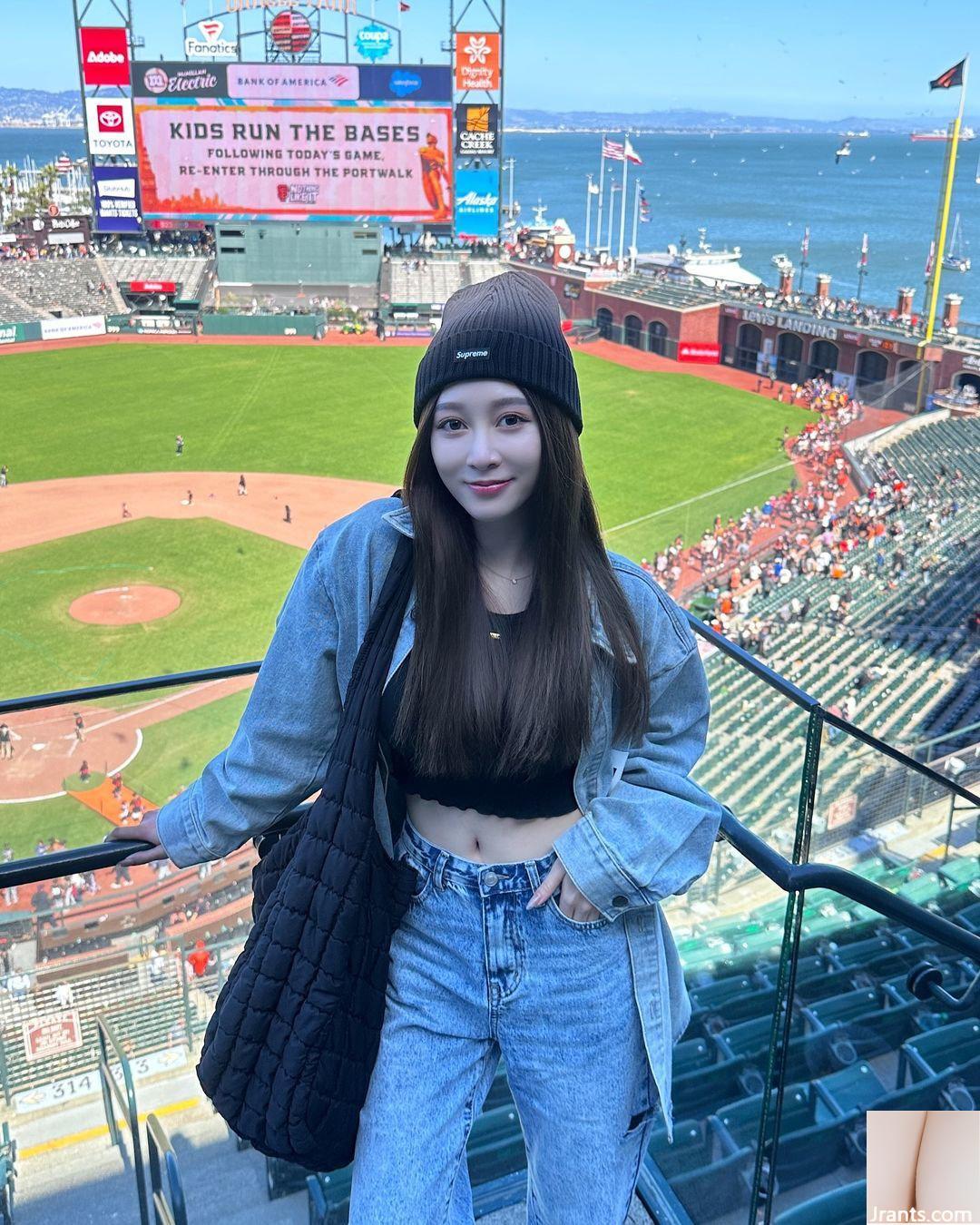 Hot girl “Hyun Shinozaki” quyến rũ mọi người với thân hình tươi trẻ, gương mặt xinh đẹp (10P)