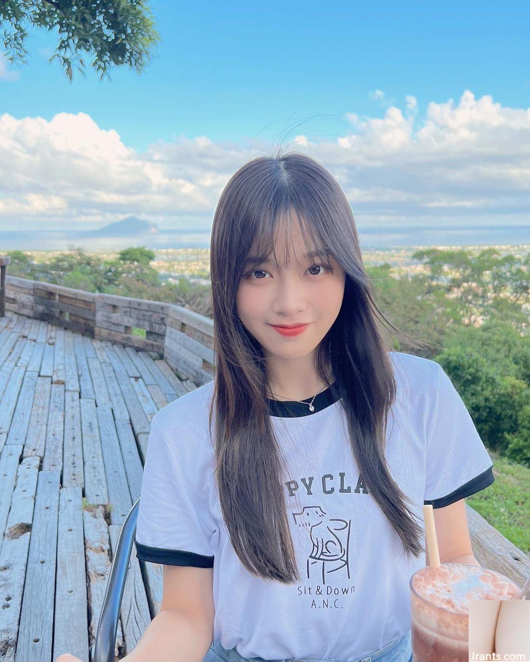 Mỹ nhân học đường nổi tiếng “Rong Xin Fiona” sở hữu gương mặt điển trai khiến người ta mê mẩn (10P) - Ảnh 8