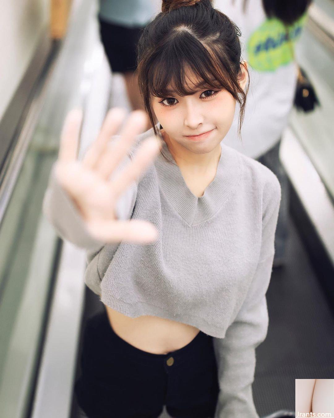 Bộ ngực xinh đẹp của cô gái dễ thương “Yun” bùng nổ! Thân hình đẹp không chịu nổi (10P) - Ảnh 3