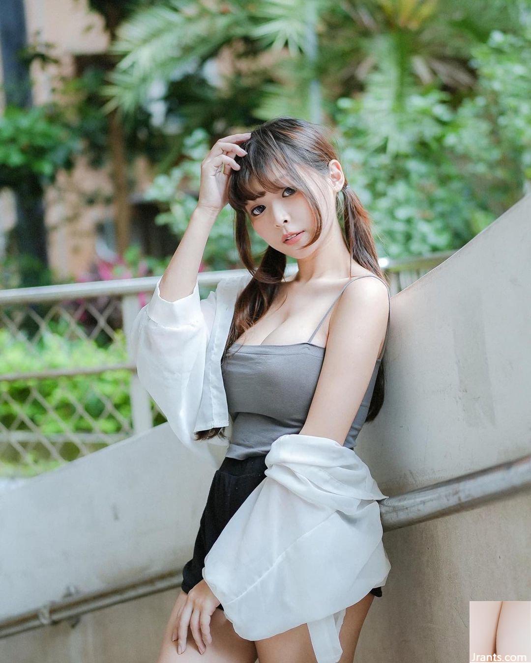 Bộ ngực xinh đẹp của cô gái dễ thương “Yun” bùng nổ! Thân hình đẹp không chịu nổi (10P) - Ảnh 4