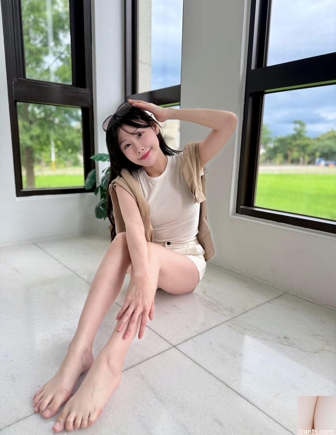 “Zi ning” sở hữu gương mặt xinh đẹp và thân hình nóng bỏng khiến người nhìn say đắm (10P) - Ảnh 3