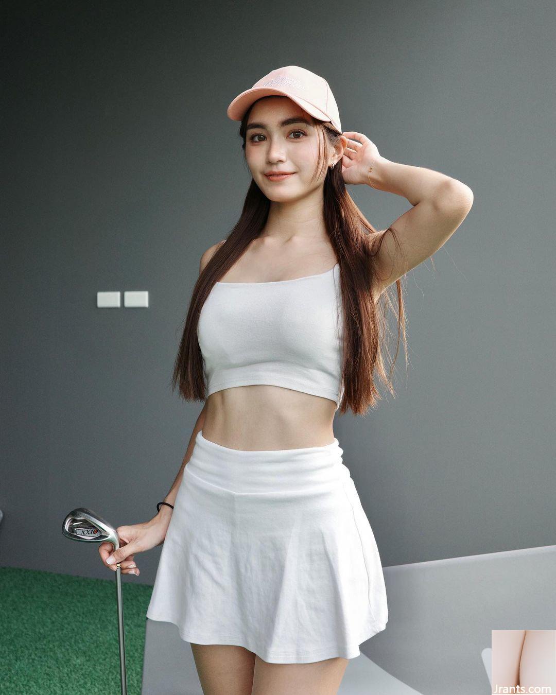 Người đẹp “Sasha” mặc trang phục hết sức chân thành, để lộ khe hở sâu hút mắt và khiến vòng 1 trông ngứa ngáy (10P) - Ảnh 10