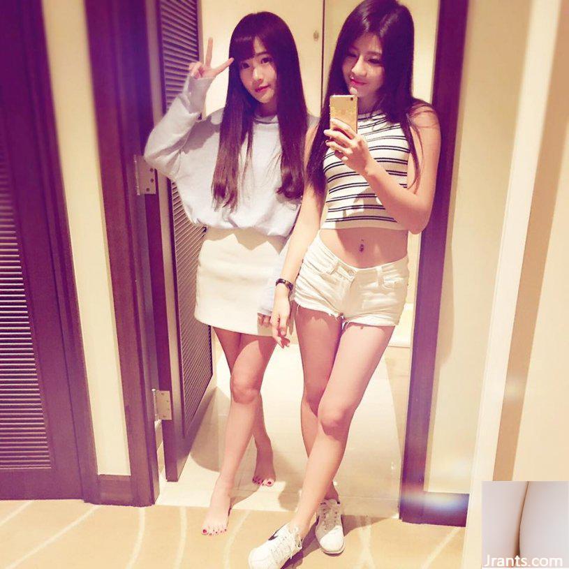 ~Momo Maomao~Kenting mặc bộ bikini trắng khoét lỗ nắng và bắt mắt - Ảnh 26