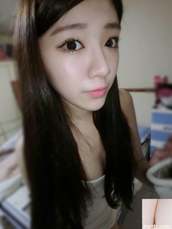 Hoa khôi quán burger Huang Guanjie là mỹ nhân phụ trợ phong cách Hàn Quốc - Ảnh 10