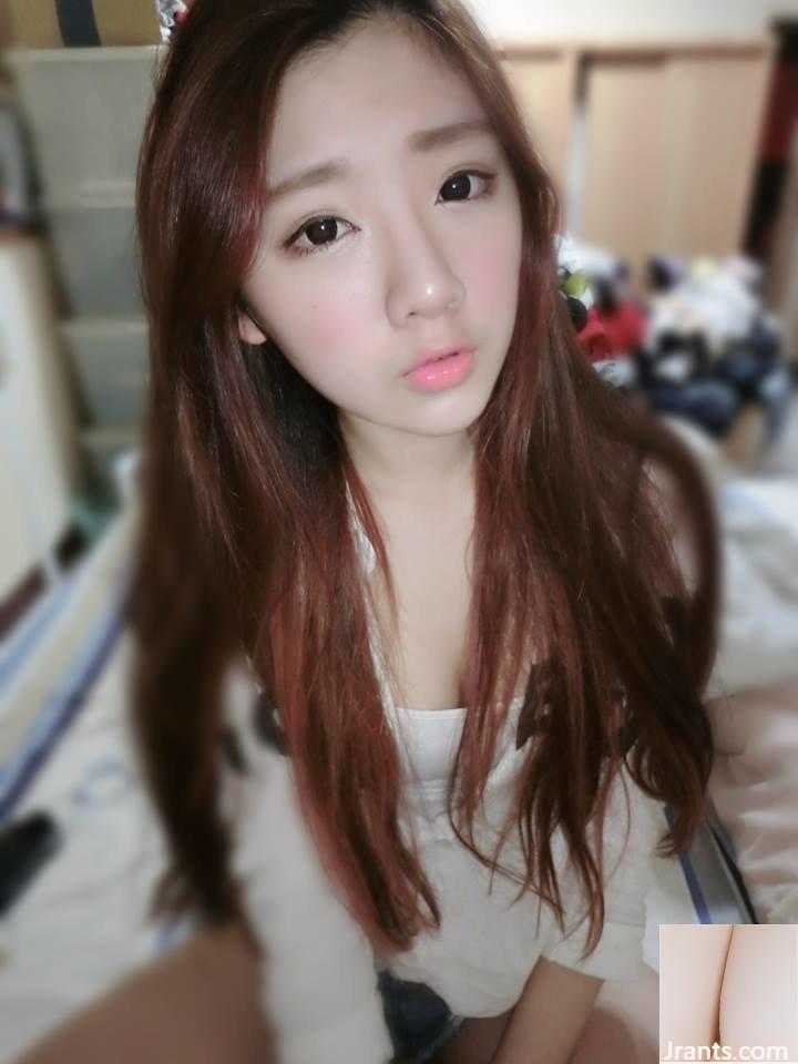 Hoa khôi quán burger Huang Guanjie là mỹ nhân phụ trợ phong cách Hàn Quốc - Ảnh 20