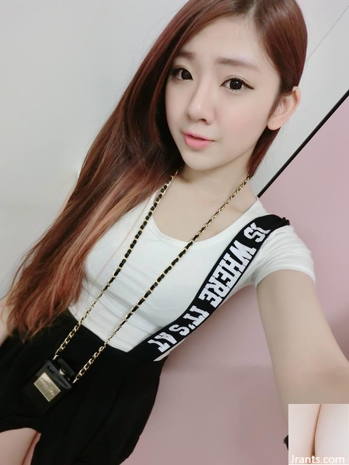 Hoa khôi quán burger Huang Guanjie là mỹ nhân phụ trợ phong cách Hàn Quốc - Ảnh 8