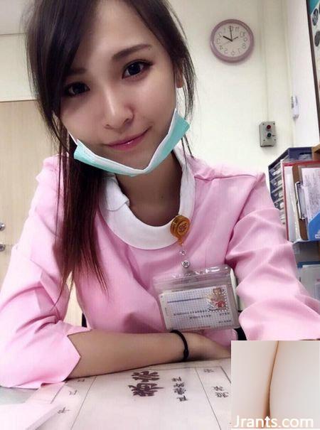 Y tá xinh đẹp ~ Feifei ~ khoe vòng eo gợi cảm trong chiếc quần jean siêu ngắn - Ảnh 11