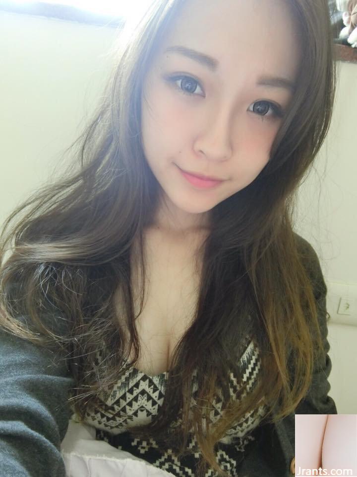 Y tá xinh đẹp ~ Feifei ~ khoe vòng eo gợi cảm trong chiếc quần jean siêu ngắn - Ảnh 4