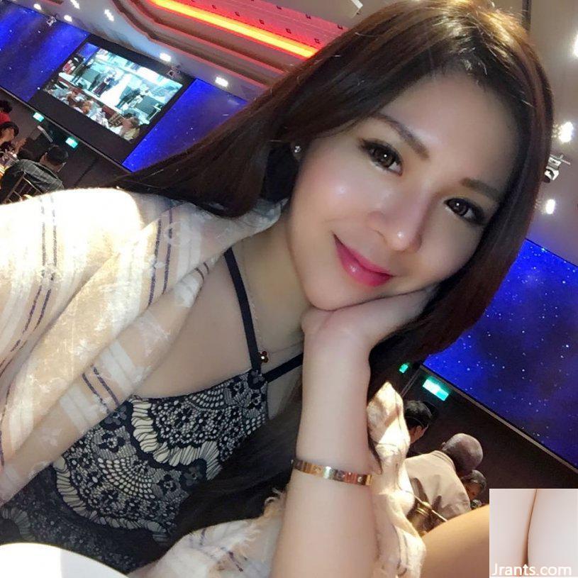 Người dẫn chương trình mông gợi cảm Nica (29P) - Ảnh 4