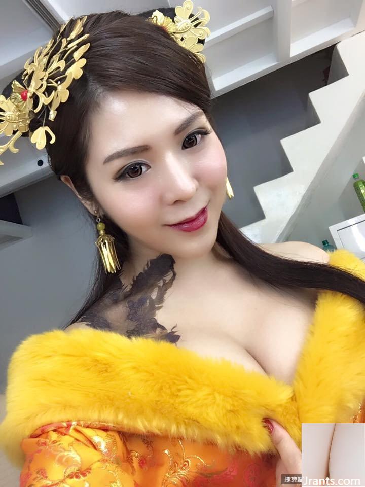 Người dẫn chương trình mông gợi cảm Nica (29P) - Ảnh 9