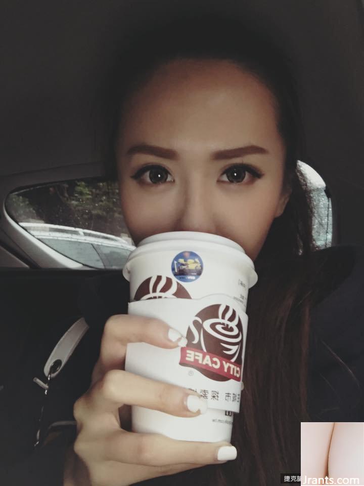 Cựu người mẫu gợi cảm da đen và gợi cảm ~ Qiangqiang (Lin Jialing) ~ khỏa thân hoàn toàn trên giường khách sạn Hồng Kông, thân hình đẹp và siêu hấp dẫn (47P - Ảnh 28