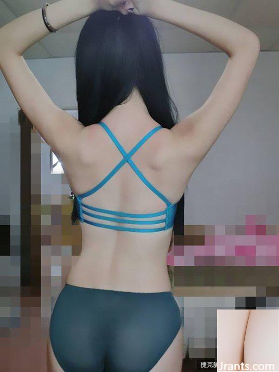 Cô gái xinh đẹp tuyệt vời ~Mino Mino~Tắm ngon chưa? (碜耿? Đôi chân trắng nõn và quyến rũ khiến người ta muốn phát điên) - Ảnh 21