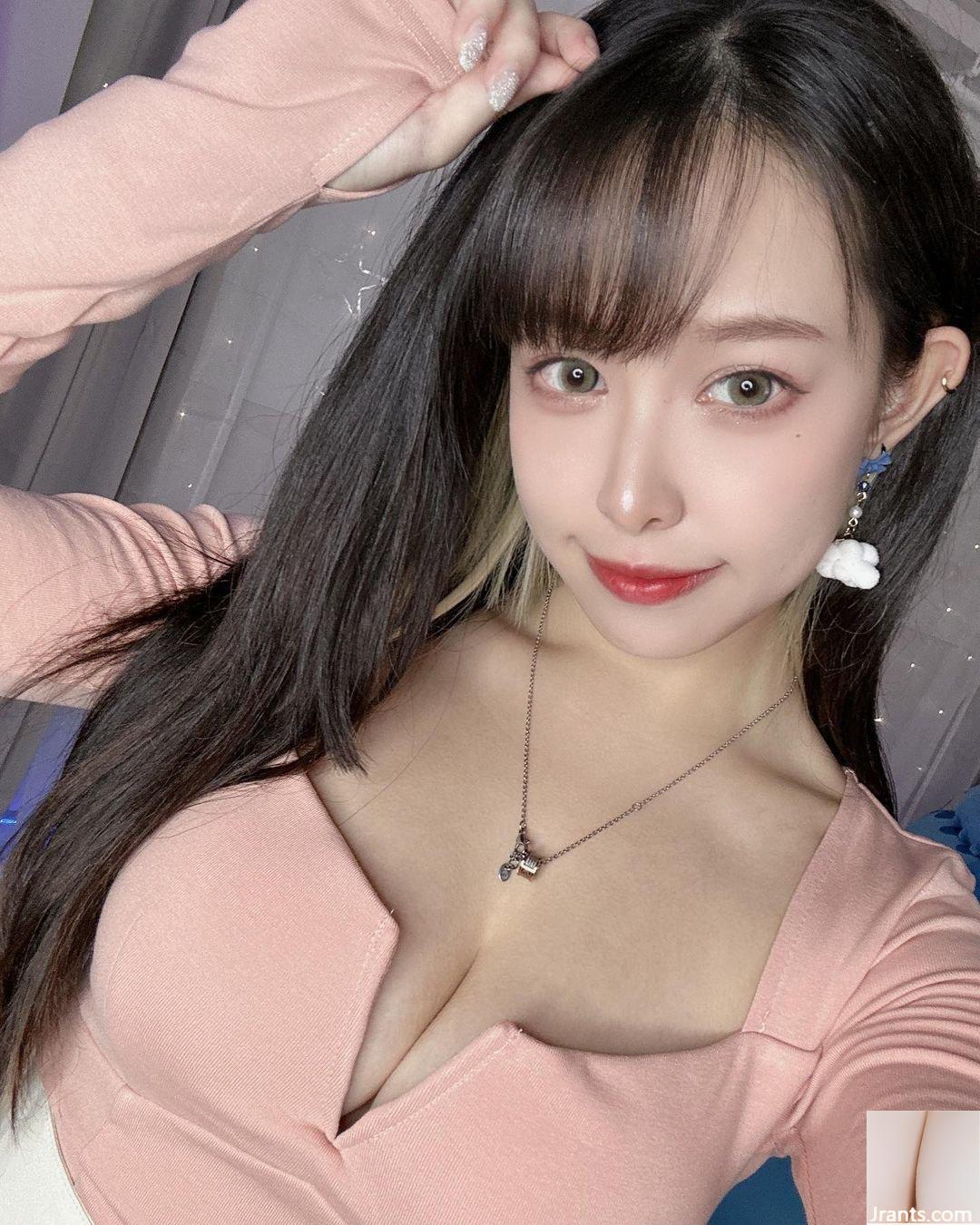 Hot girl “Dada” không ngần ngại khoe vóc dáng ma quái và độ nóng bỏng (10P) - Ảnh 7