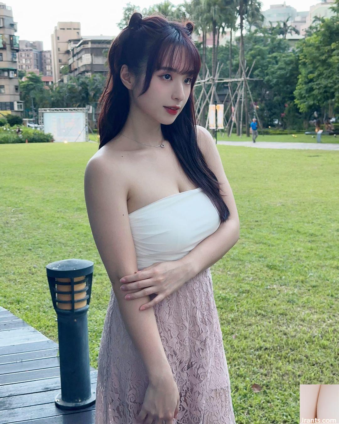 Người nổi tiếng trên mạng “Ping Ping Peng Peng” khoe khe ngực sâu, bộ ngực tuyết và cặp mông săn chắc trông thật quyến rũ (10P) - Ảnh 4