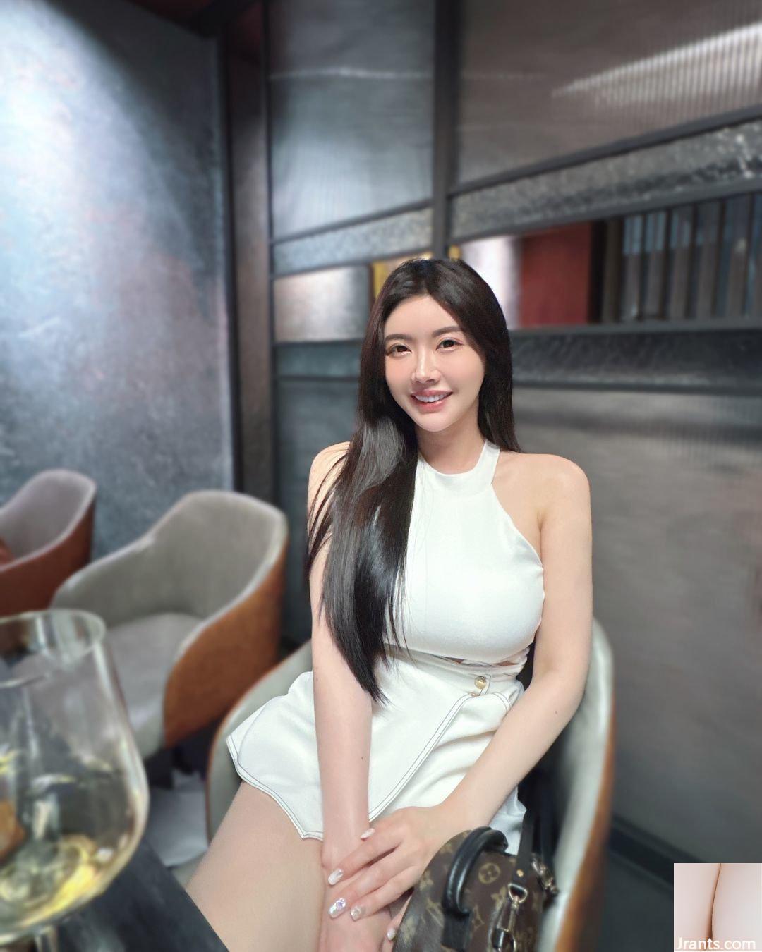 “Yao Caichen” có cặp mông nóng bỏng và bộ ngực trắng ngần rất gợi cảm (10P) - Ảnh 8