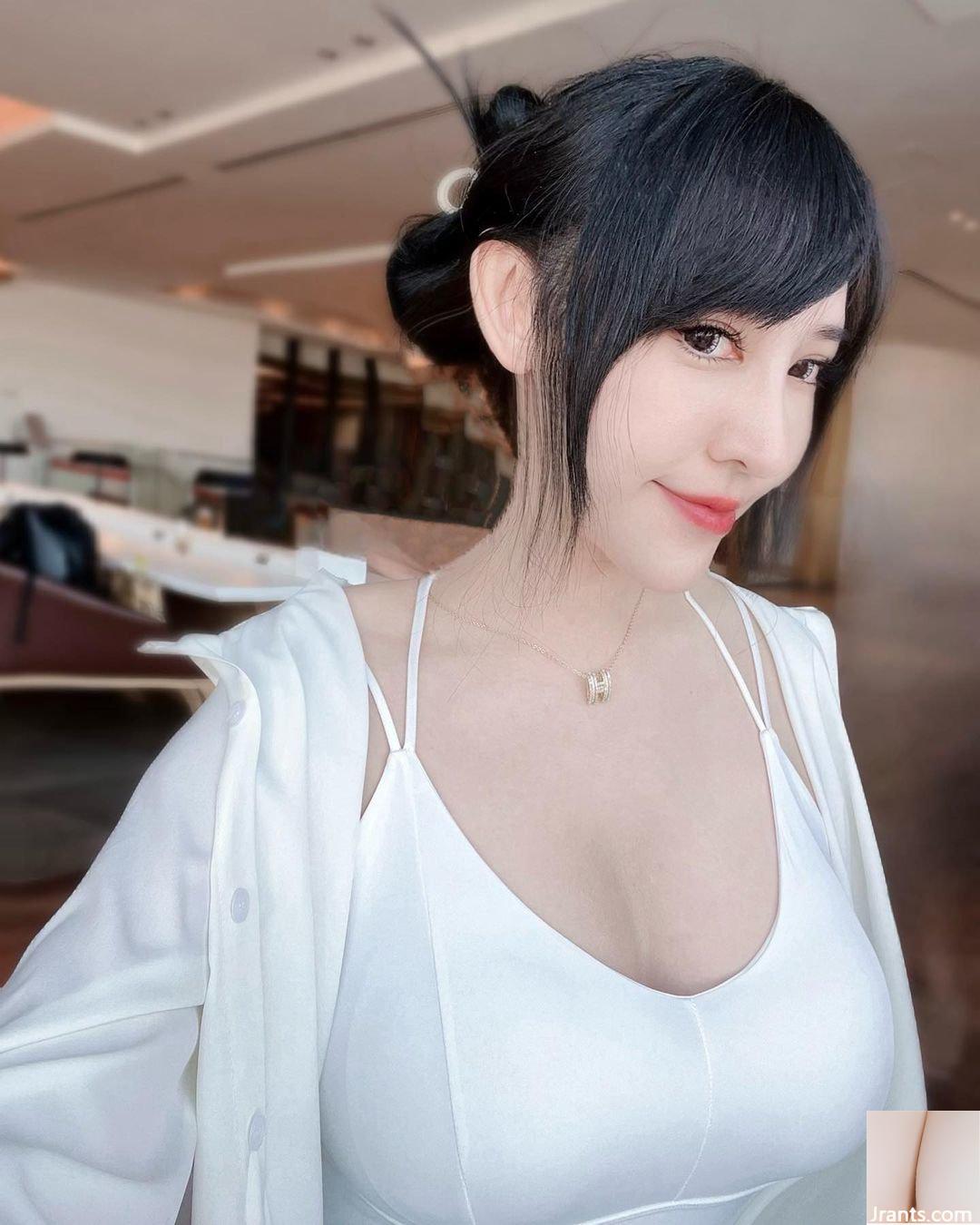 Cô y tá ngọt ngào “Elle” có thân hình bụ bẫm và nét duyên dáng quyến rũ, rất mạnh trong việc thu hút các trận chiến (10P) - Ảnh 9