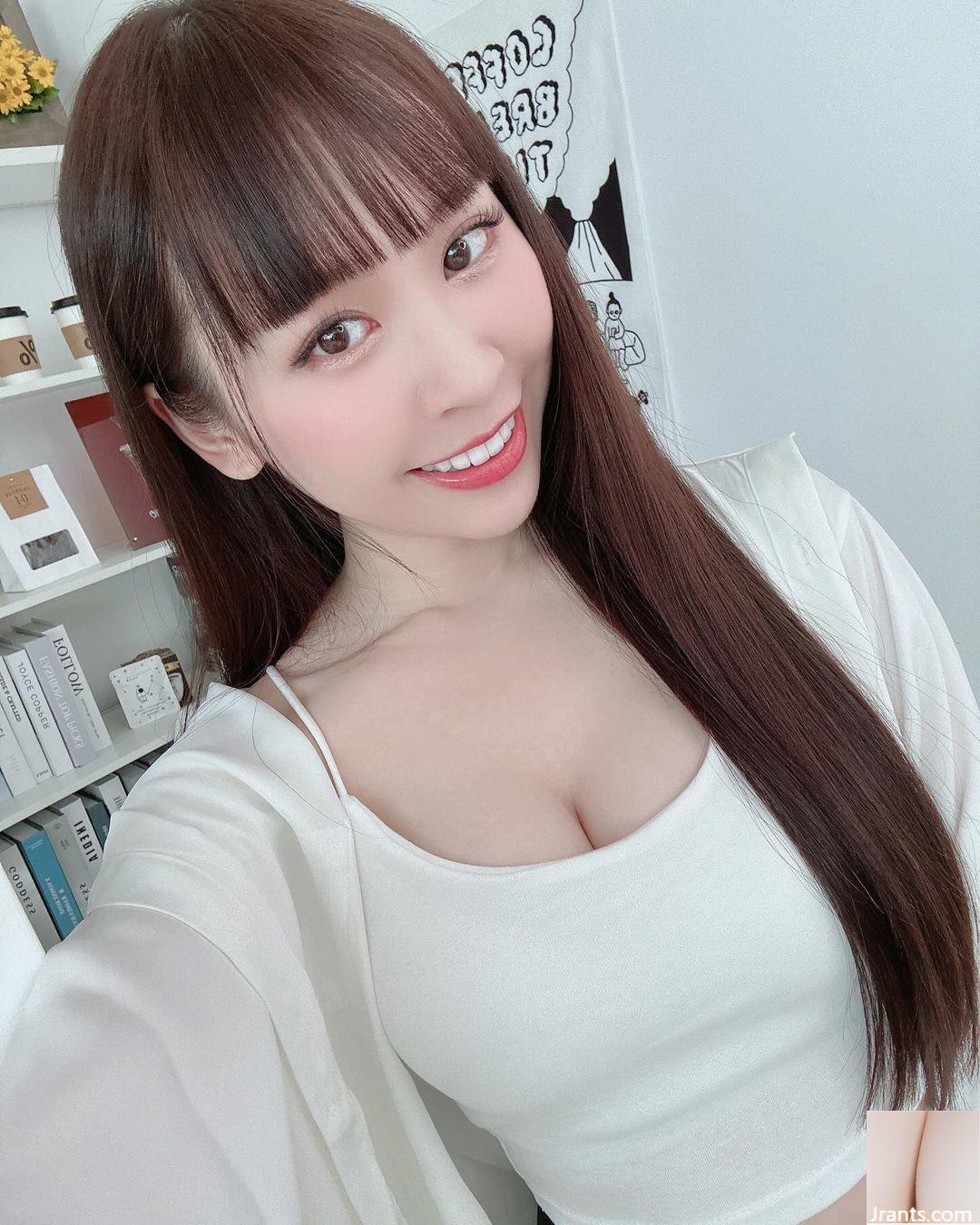 Cô gái có bộ ngực đẹp “戈戈” có thân hình quyến rũ đến mức không thể cưỡng lại (10P) - Ảnh 4