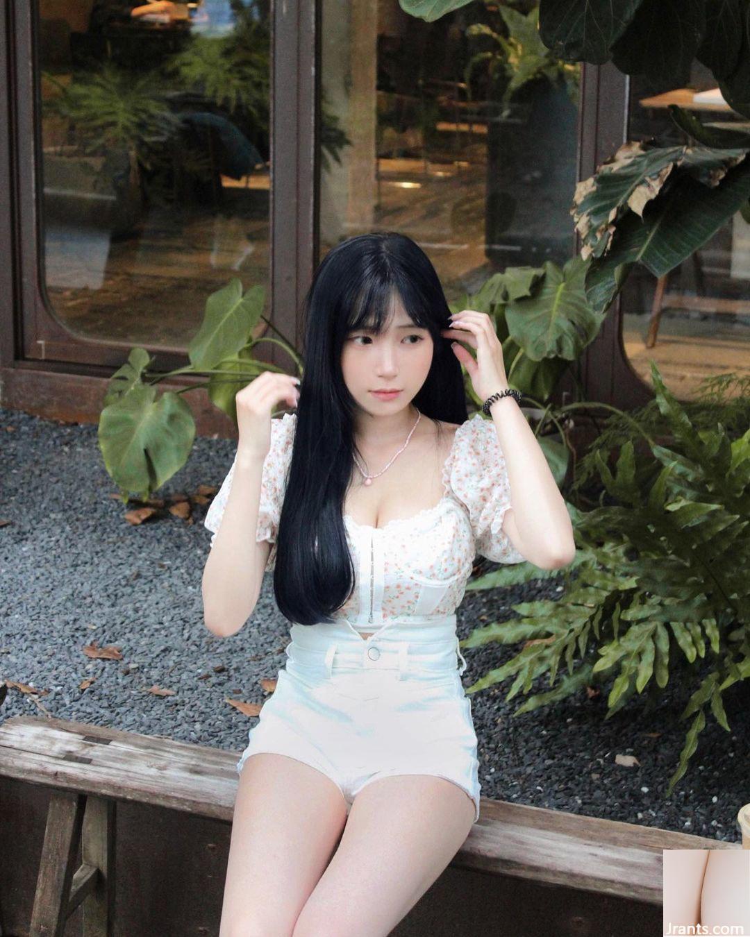 “Peng Peng” có đôi mắt to long lanh, siêu vô hại nhưng lại có thân hình nóng bỏng quyến rũ (10P) - Ảnh 6