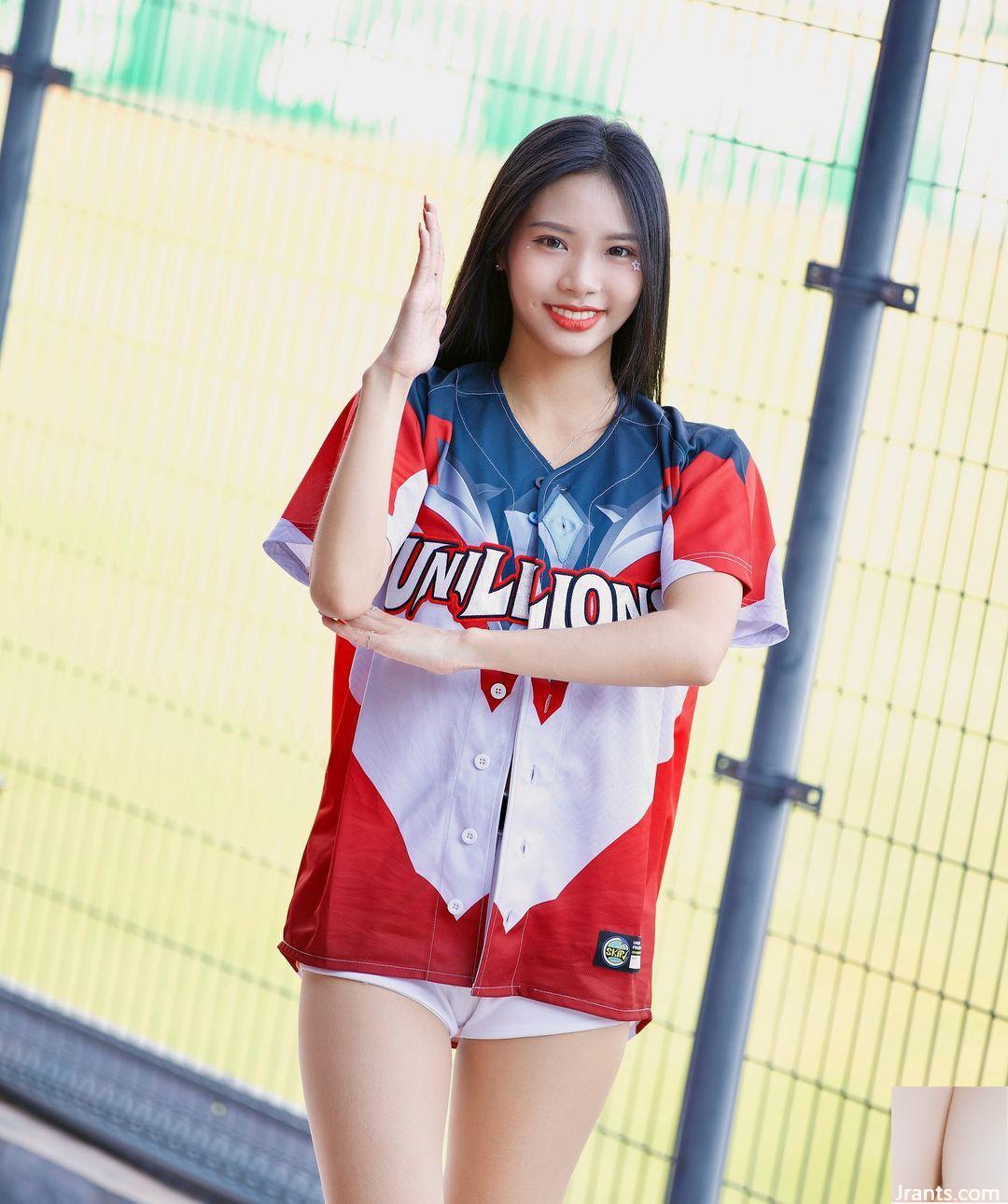 Nụ cười của “JOY” ngọt ngào đến ngây thơ và đôi mắt to làm ấm lòng người (10P)