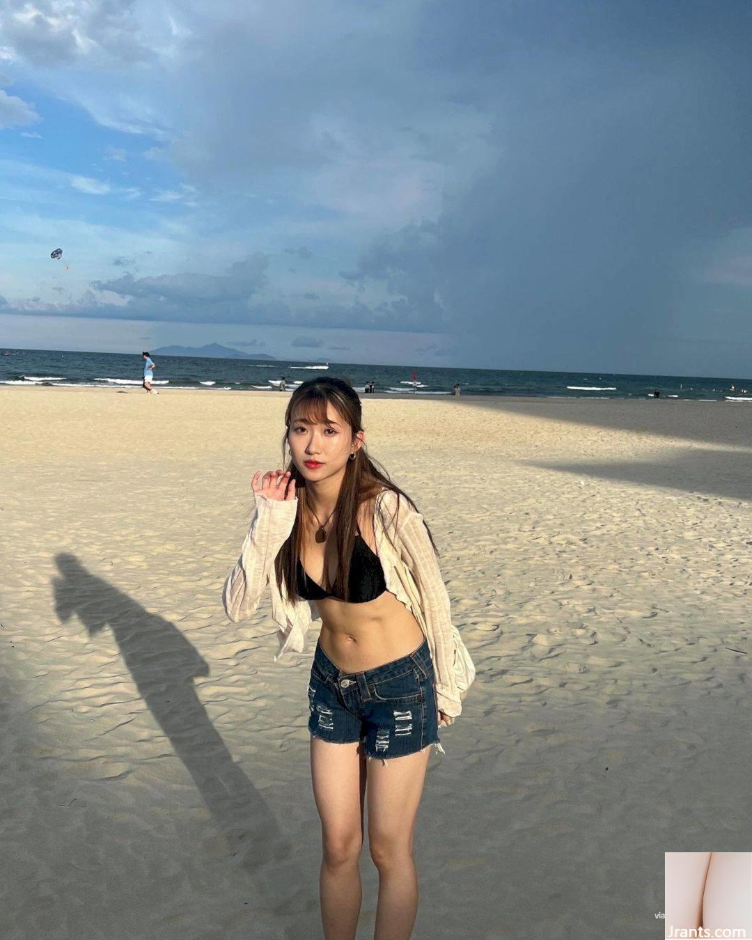 Gái xinh mặc bikini khiến cư dân mạng phun máu - Ảnh 5