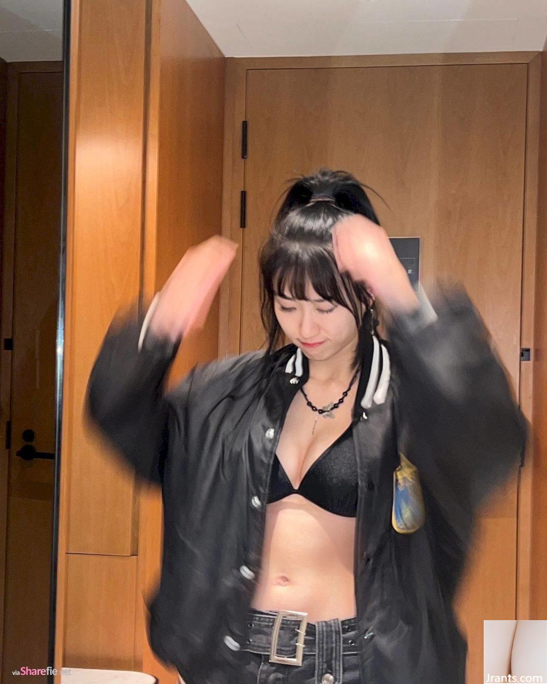 Gái xinh mặc bikini khiến cư dân mạng phun máu - Ảnh 8