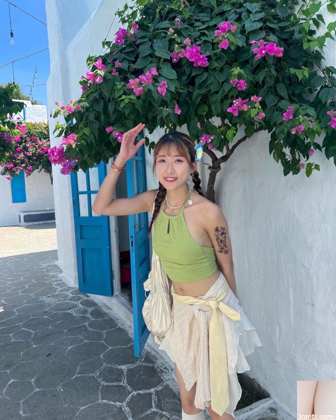 Gái xinh mặc bikini khiến cư dân mạng phun máu - Ảnh 9