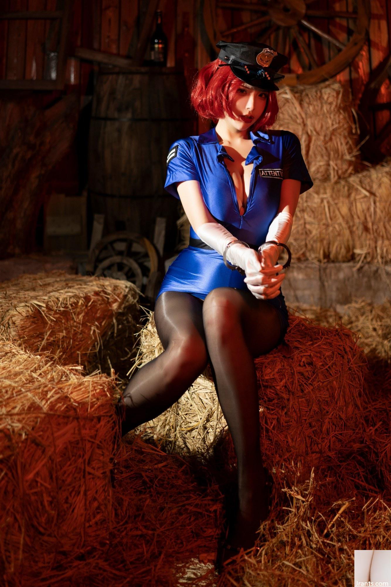 Bộ ngực khủng và đôi tất đen của “Nữ cảnh sát gợi cảm” của Qiu và Corgi quá phá hoại (69P) - Ảnh 11