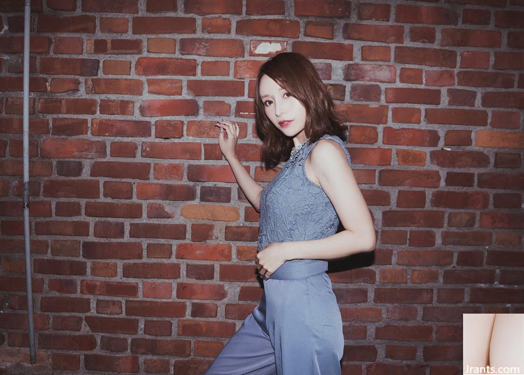 Mayuki Ito- #LadyMary 2022-10-01 Set-01 (25P) - Ảnh 13