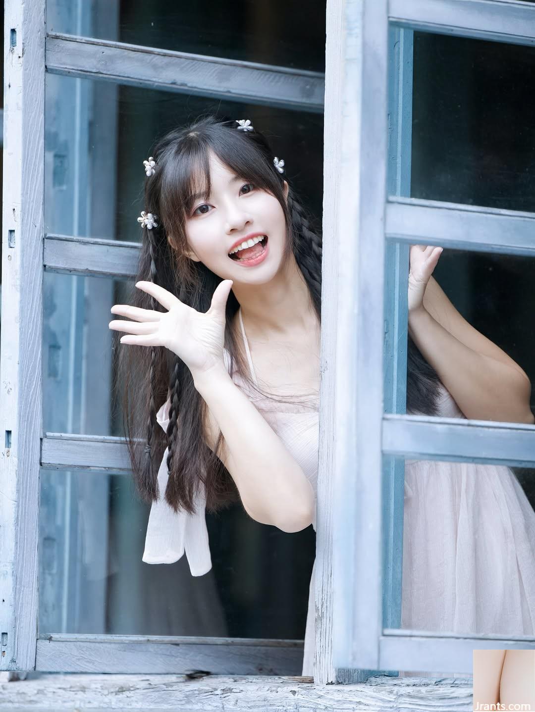 Nụ cười của “Windy” khiến fan mê mẩn ngay lập tức (10P) - Ảnh 2