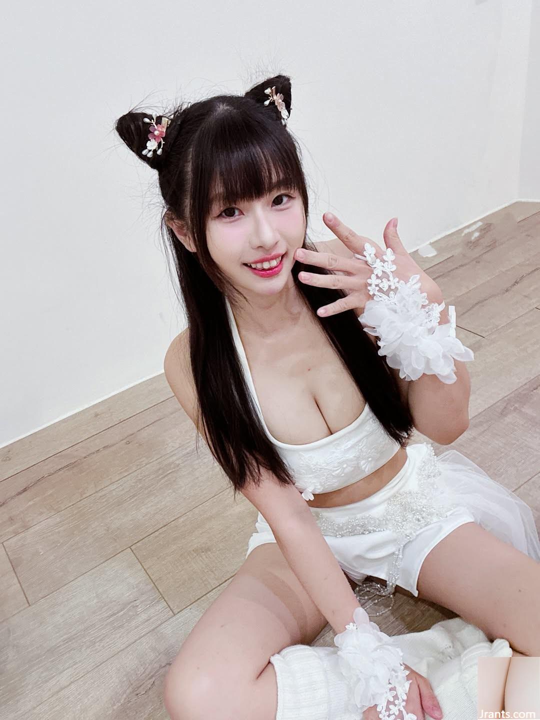 Nụ cười của “Windy” khiến fan mê mẩn ngay lập tức (10P) - Ảnh 4