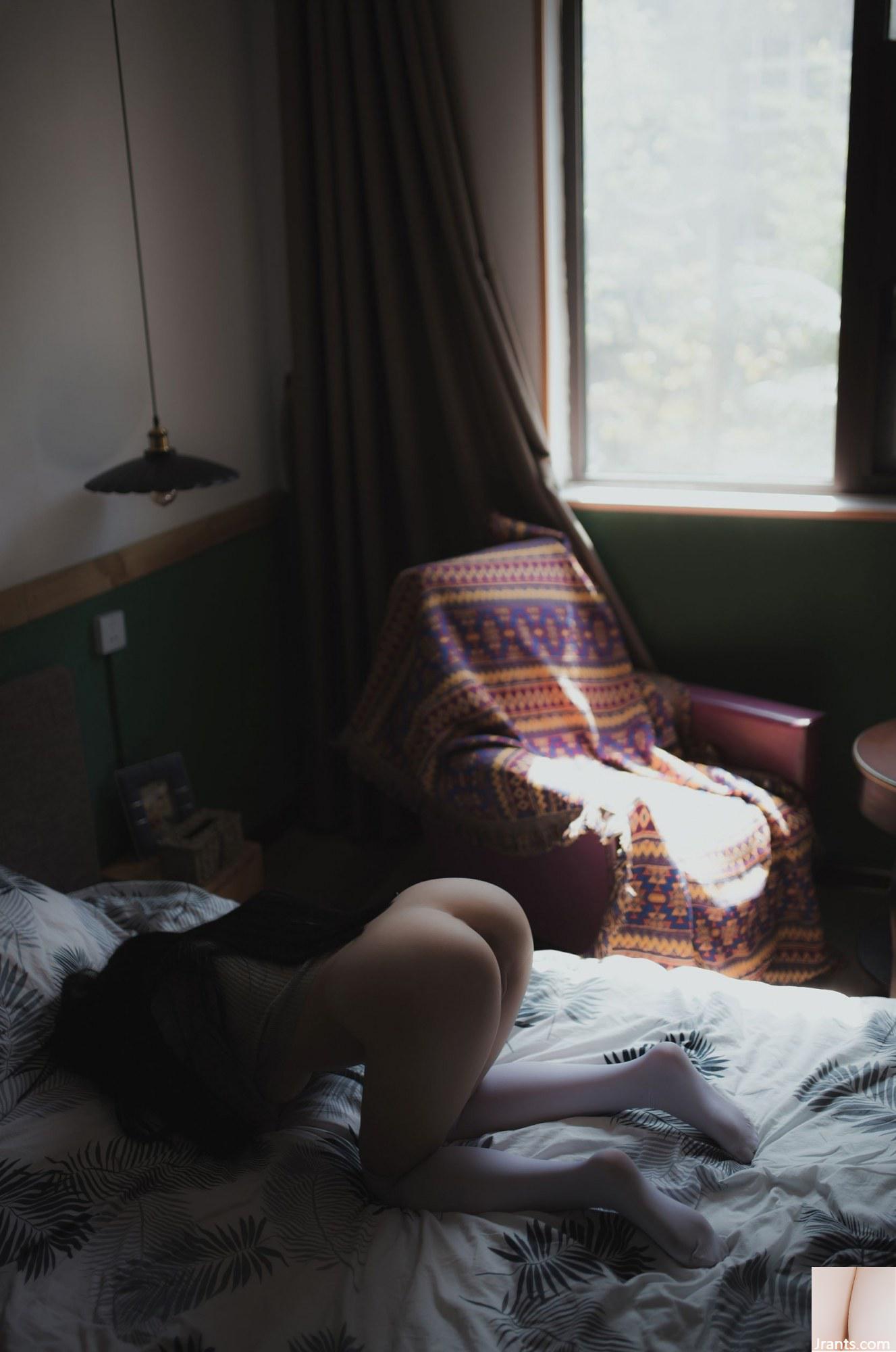 Thiếu nữ ngực bự khoe “thân hình dẻo dai” trong nhà và tận hưởng cận cảnh hố hổ trắng hồng đẹp nhất! (53P) - Ảnh 42