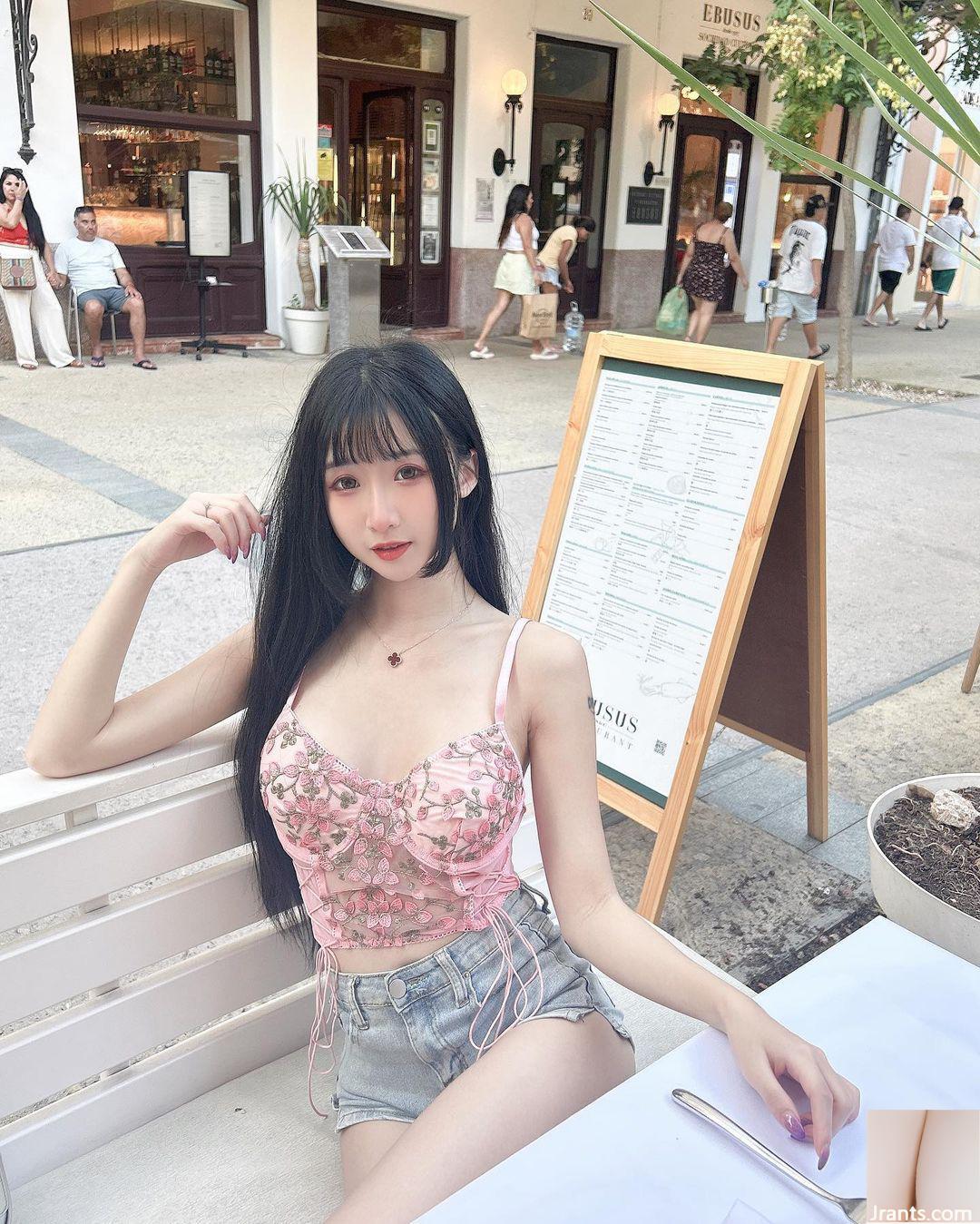 “Anai Sinni” có vẻ ngoài ngọt ngào, đáng yêu và bộ ngực đẹp quá kích thích (10P) - Ảnh 4