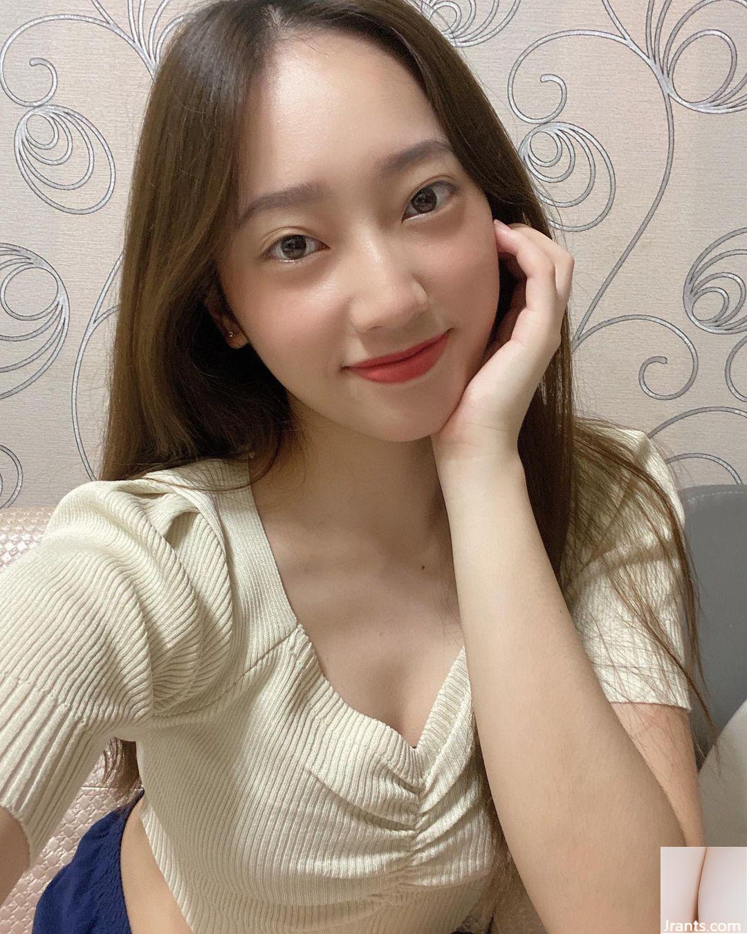Khuôn mặt nhỏ nhắn của “Quế Quế” toát lên vẻ đẹp trẻ trung và bộ ngực đẹp quyến rũ (10P - Ảnh 9