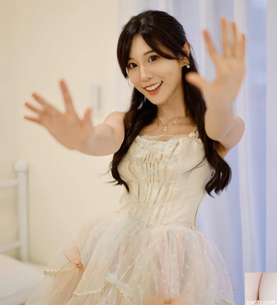 “Xue Qian Akane” có dáng người đẹp và quyến rũ không tì vết (10P) - Ảnh 4