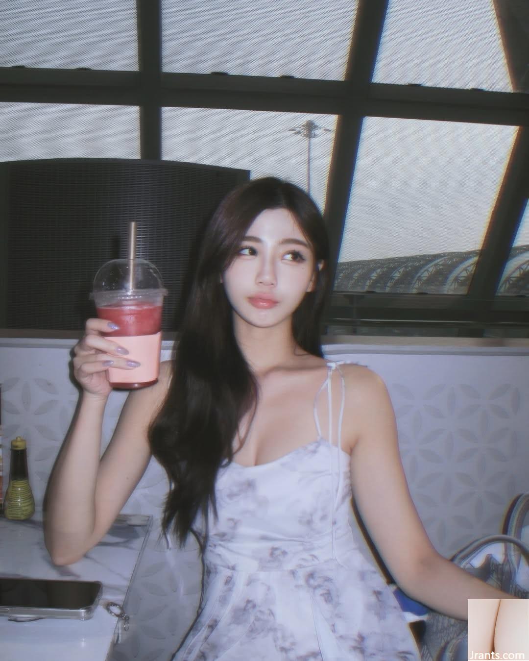 “Phoebe” sở hữu đường nét khuôn mặt thanh tú, đôi mắt ngọt ngào quyến rũ trái tim và tâm hồn trong một giây (10P) - Ảnh 9