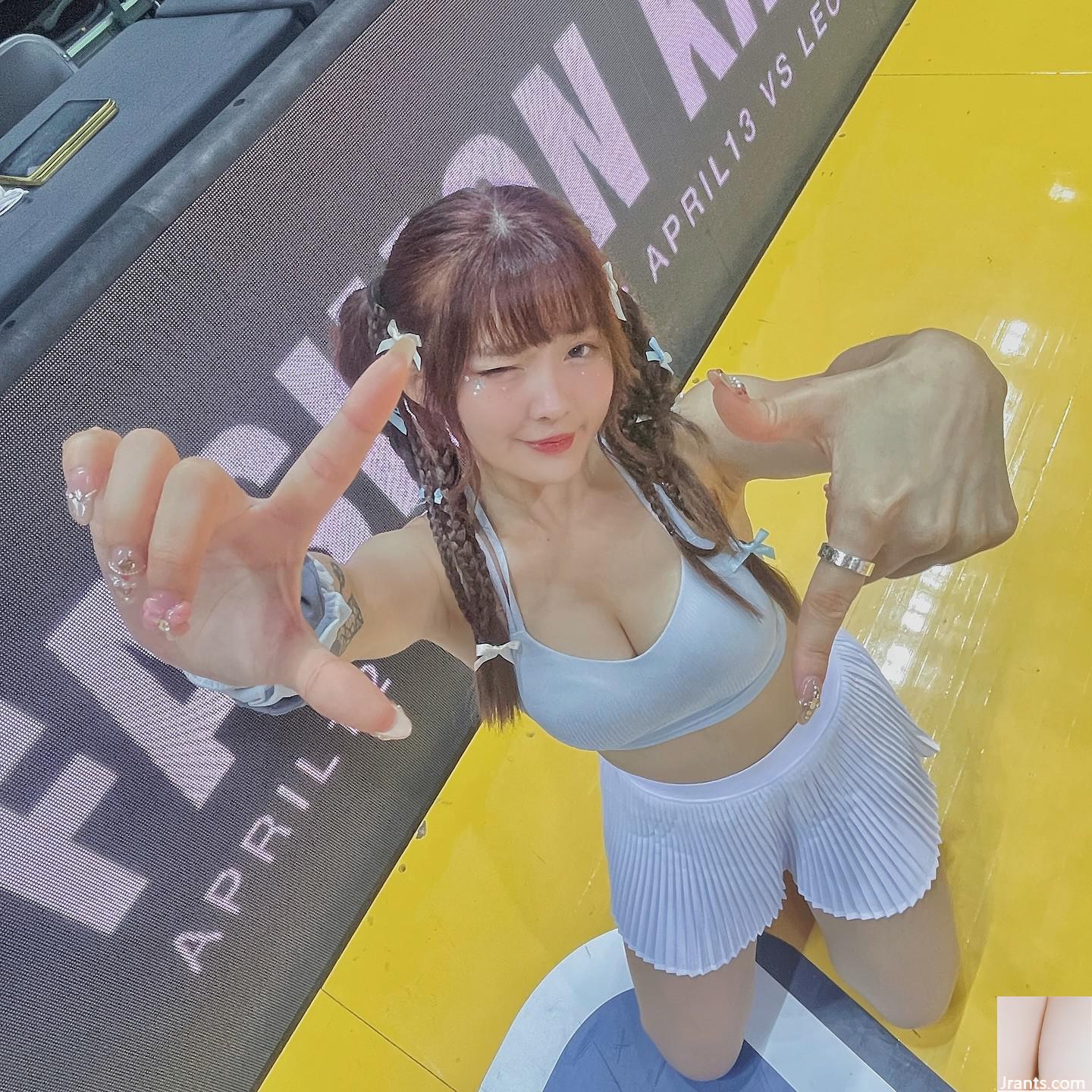 “Sunshine Tingting” sở hữu gương mặt ngọt ngào và toát lên vẻ quyến rũ khắp cơ thể (10P) - Ảnh 9