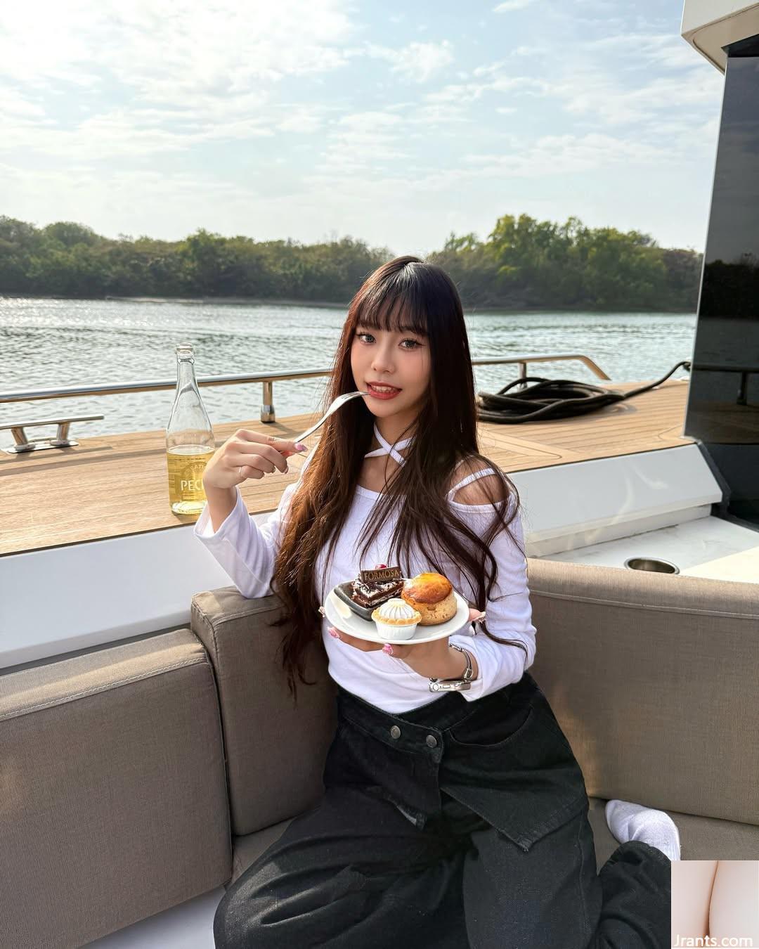 Vóc dáng hoàn hảo của “Luo cc” thách thức giới hạn thị giác là gầy và chất liệu (10P) - Ảnh 10