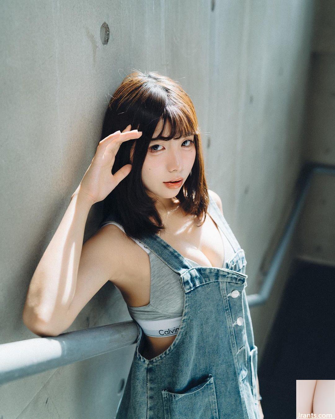 Thân hình xinh đẹp của “皊皊” không thể giấu được chân và ngực Thái Cực Quyền (10P)