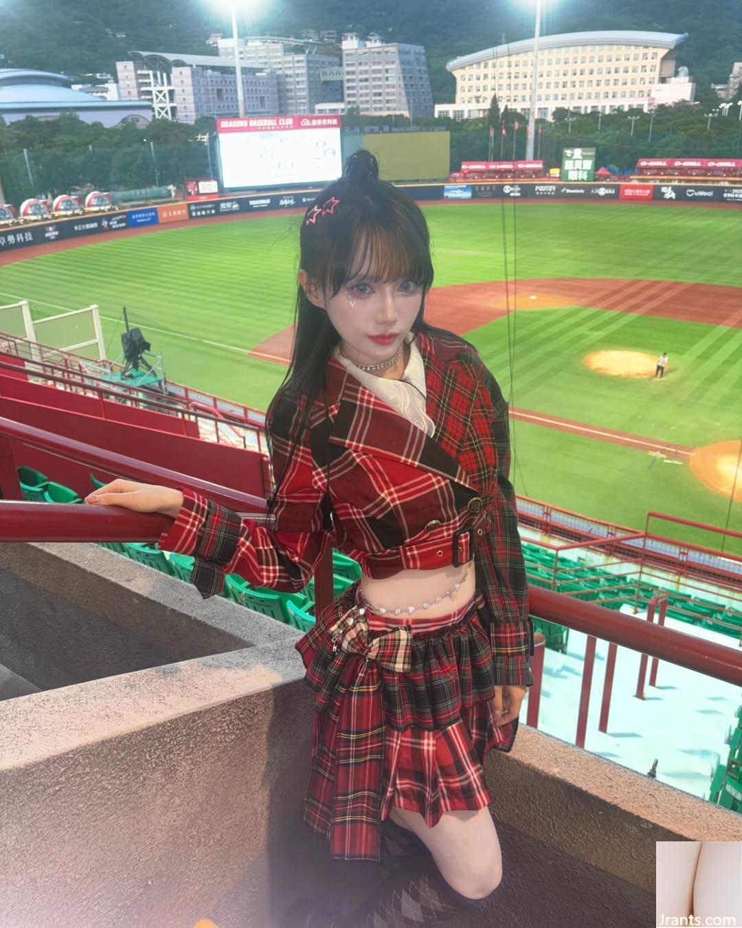 Vẻ ngoài gợi cảm của “IVY Yihan” toát lên khí chất quyến rũ (10P) - Ảnh 7